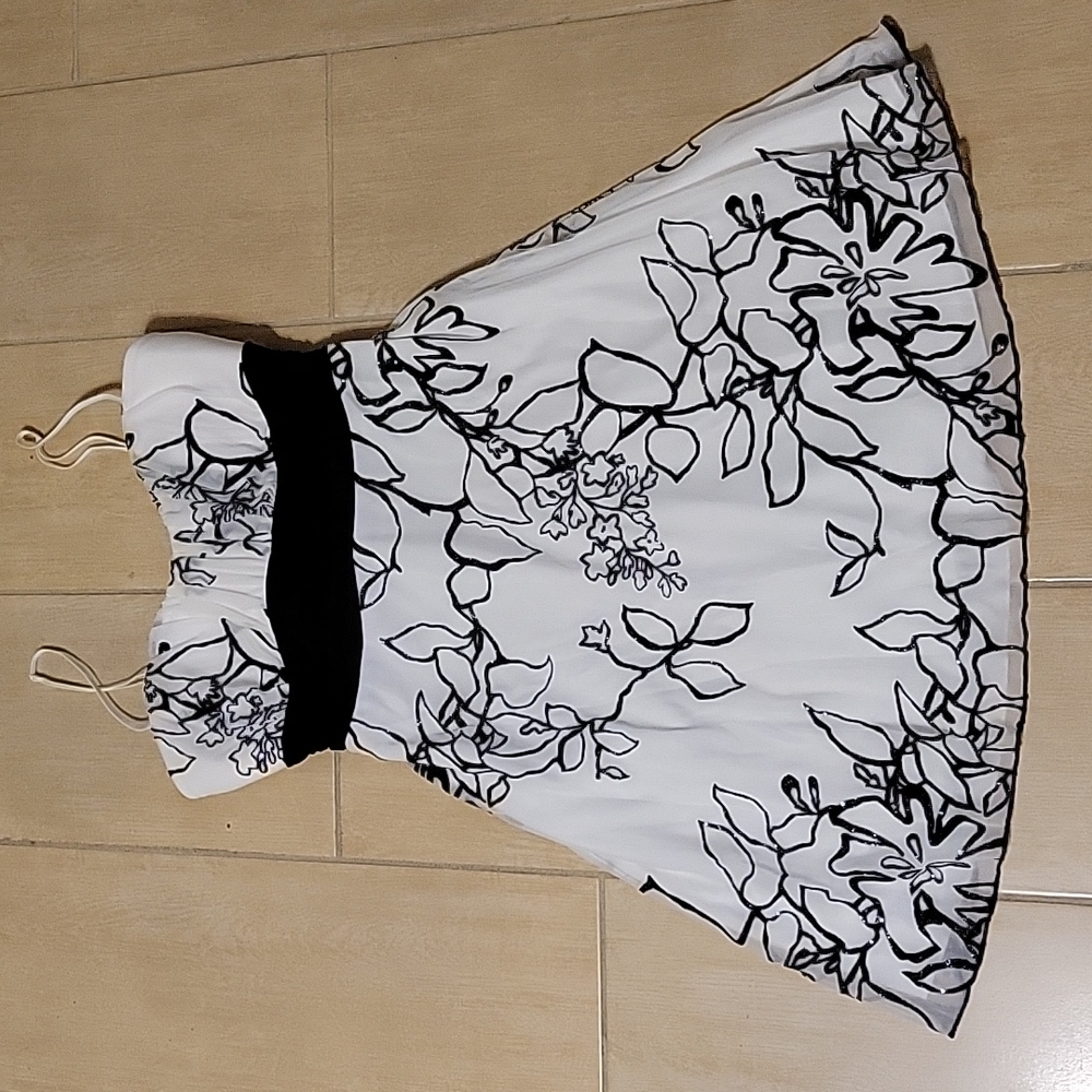 "Speechless " Black/White Cocktail Dress